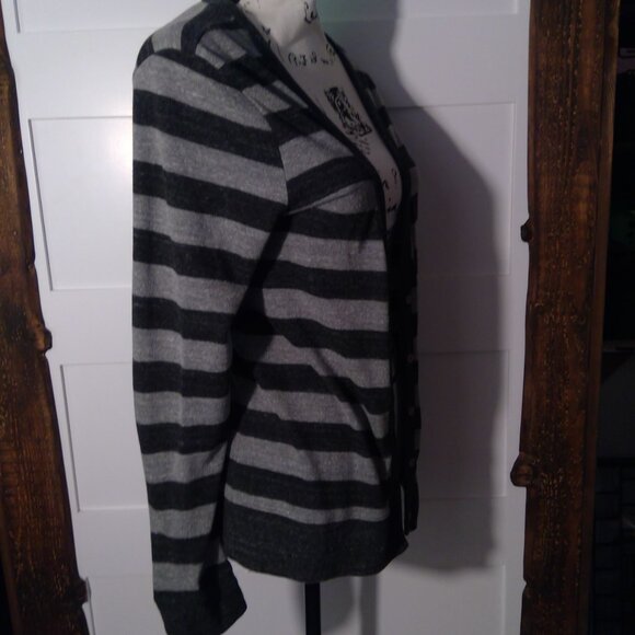 Nollie Women's Gray and Black Cardigan (Size M) - Picture 2 of 6
